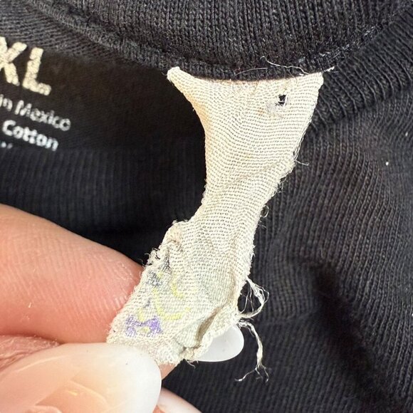 WeLoveFine Marvel Deadpool Shirt Sz XL Black Graphic Comic Distressed Cotton Tee - Picture 7 of 8